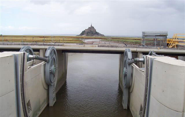 Einsatz pan Stahlwasserbau Wehranlage Mont Saint Michel